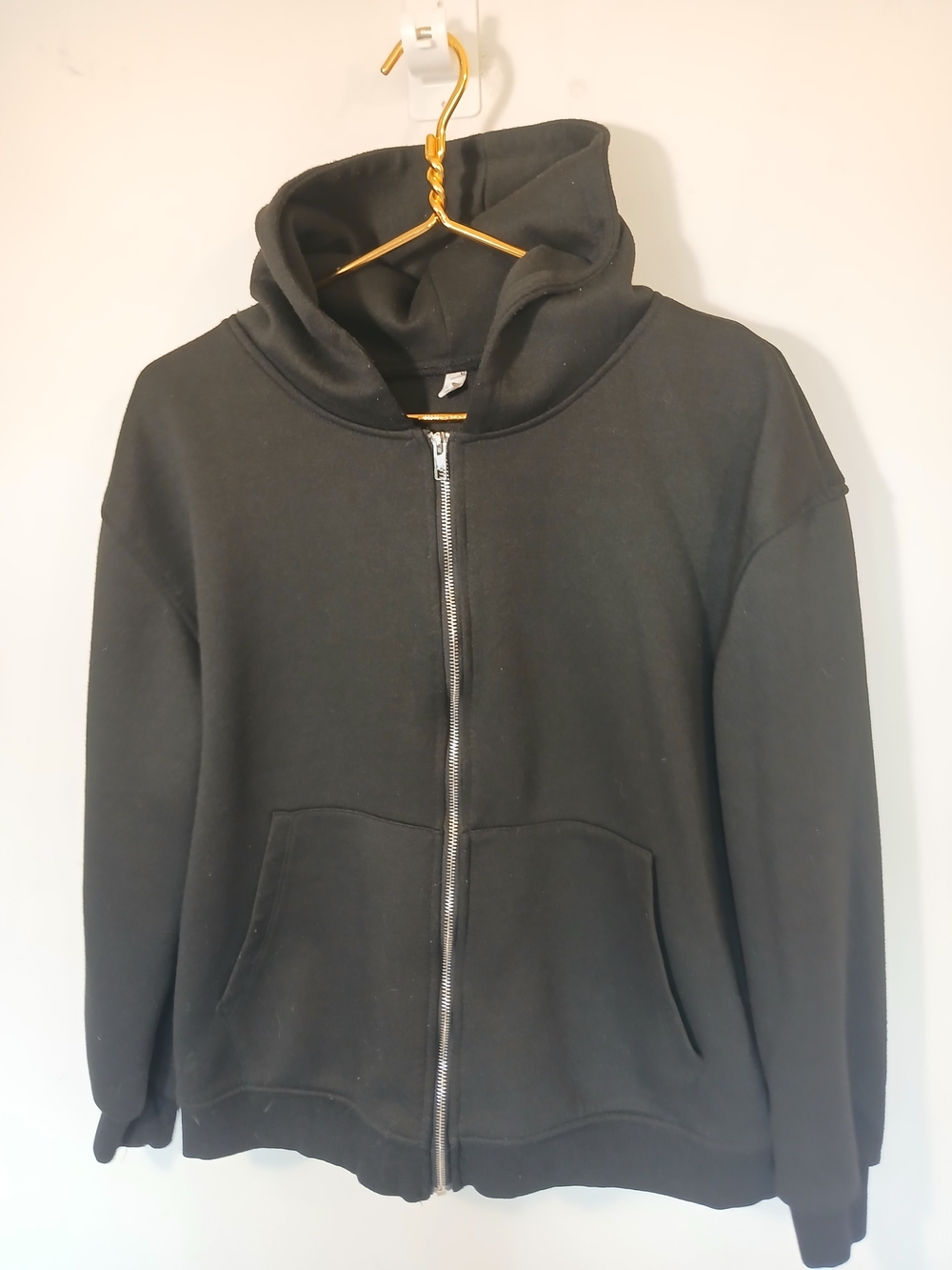 Black Hooded Jacket with Integrated Backpack Pocket - Picture 5 of 9